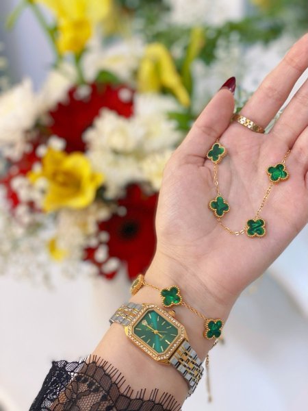 طقم نسائي (ساعة رولكس ستاتي + اسوارة + سنسال )