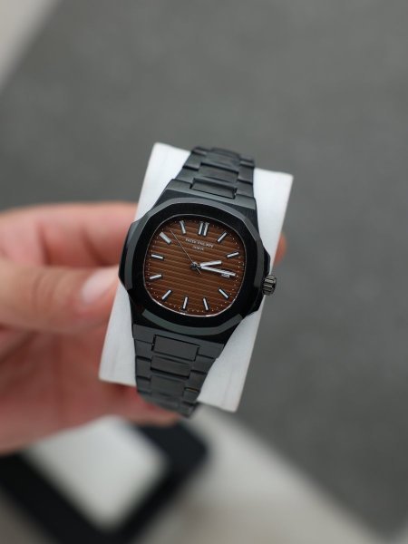 ساعة باتيك فيليب رجالي (ساعة + علبة فخمة)