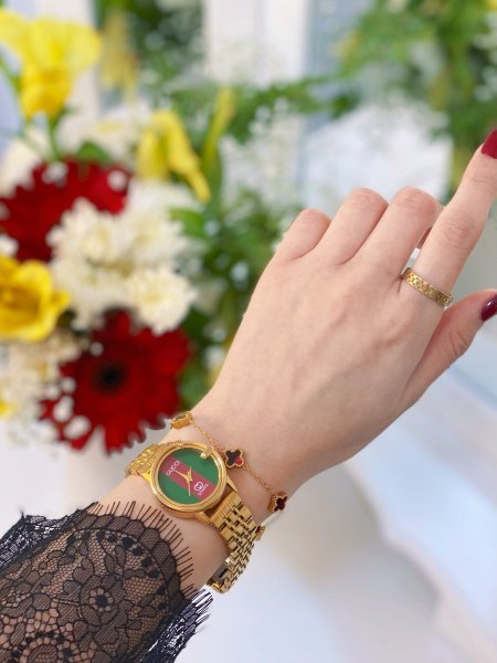 طقم ستاتي (ساعة جوتشي ستاتي + اسوارة )