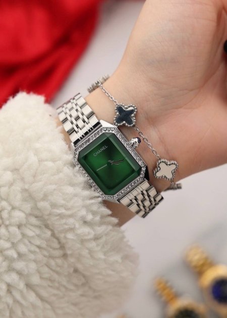 طقم ستاتي (ساعة شانيل ستاتي + اسوارة )