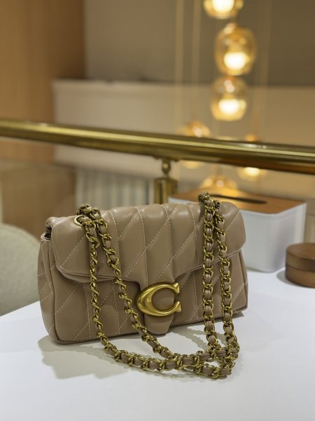 شنطة كوتش (شنطة + بوكس أصلي)