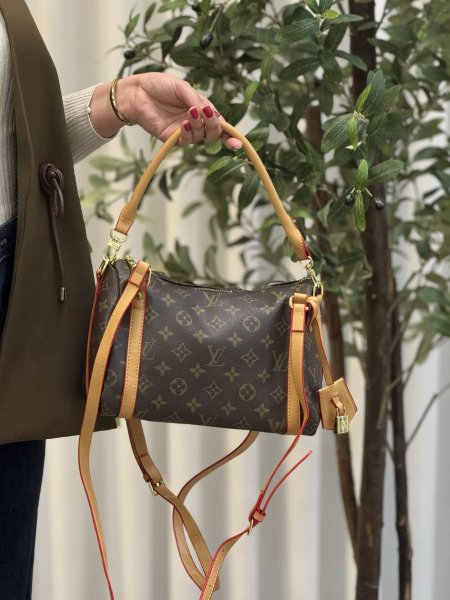 شنطة لويس فيتون (شنطة + بوكس أصلي)