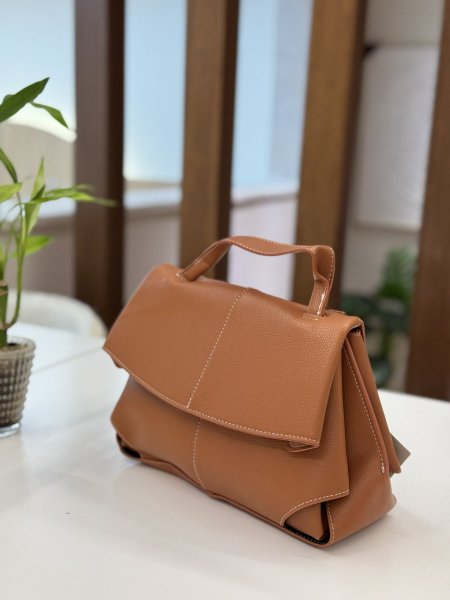 شنطة بوليني (شنطة + بوكس أصلي)