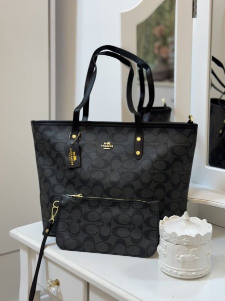 شنطة كوتش (شنطة + بوكس أصلي)