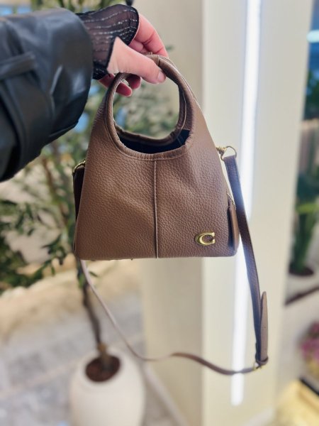 شنطة كوتش (شنطة + بوكس أصلي)