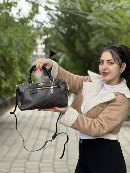 شنطة كوتش (شنطة + بوكس أصلي)