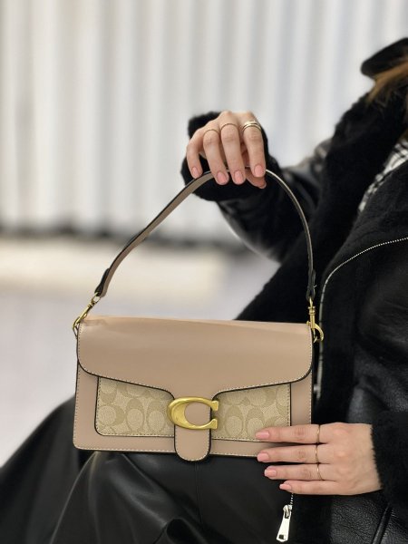 شنطة كوتش (شنطة + بوكس أصلي)