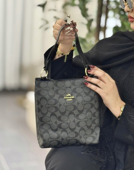 شنطة كوتش (شنطة + بوكس أصلي)