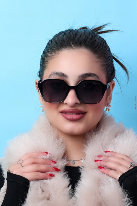 نظارة برادا ستاتي