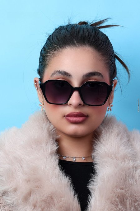 نظارة برادا ستاتي
