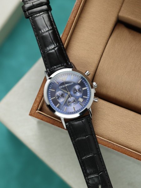 ساعة ارماني رجالي جلد (ساعة + علبة فخمة)