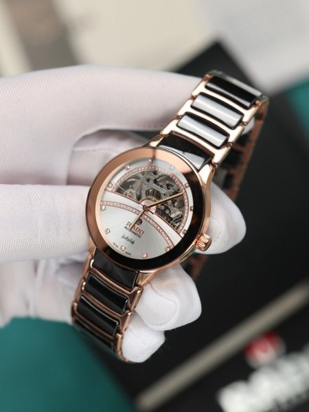 ساعة رادو رجالي نبض اوتوماتيك (ساعة + علبة فخمة)