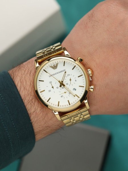 ساعة ارماني رجالي (ساعة + علبة فخمة)