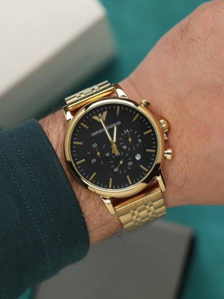 ساعة ارماني رجالي (ساعة + علبة فخمة)