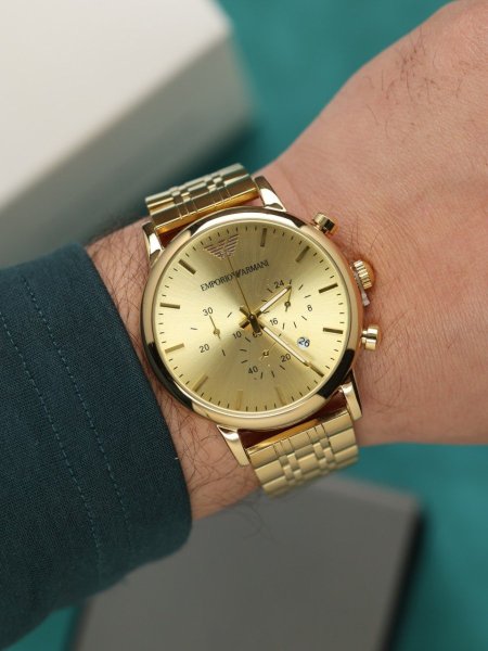 ساعة ارماني رجالي (ساعة + علبة فخمة)