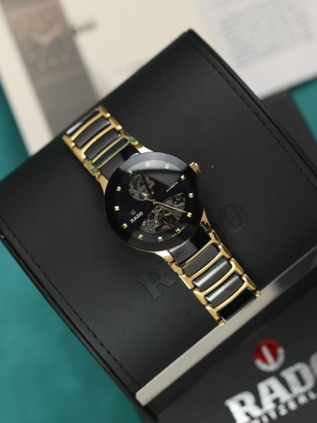 ساعة رادو رجالي نبض اوتوماتيك (ساعة + علبة فخمة)