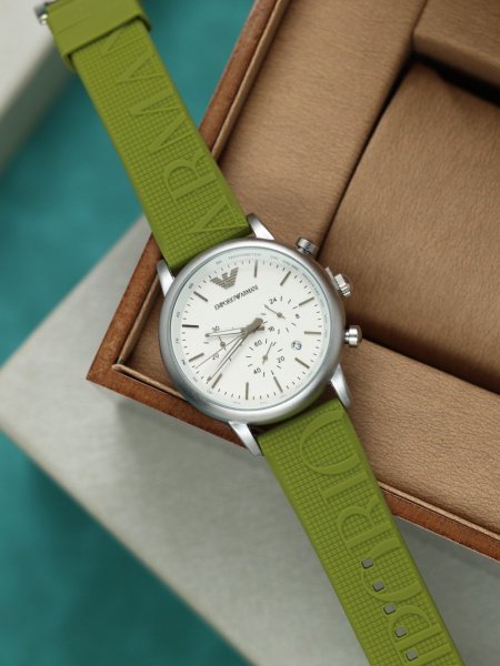 ساعة ارماني رجالي جلد (ساعة + علبة فخمة)