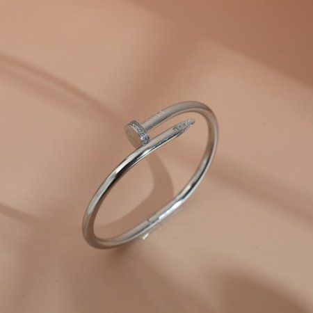 اسوارة ستاتي