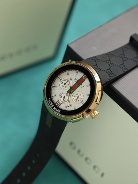 ساعة جوتشي رجالي (ساعة + علبة فخمة)