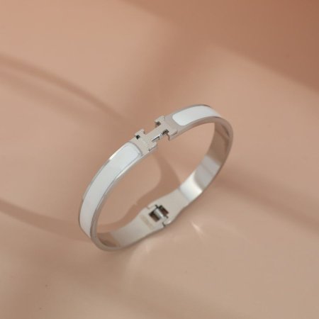 اسوارة ستاتي