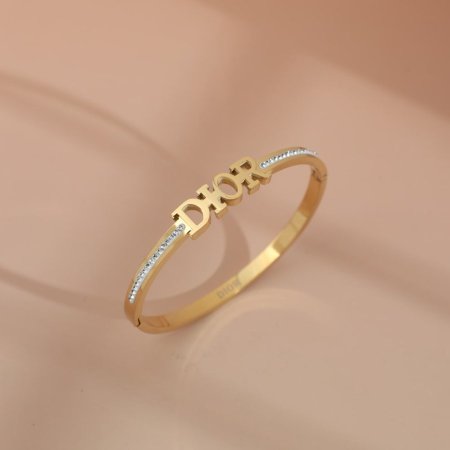 اسوارة ستاتي