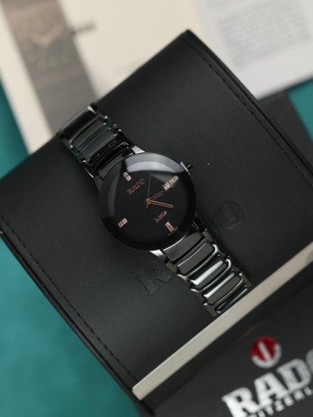 ساعة رادو رجالي سيراميك (ساعة + علبة فخمة)
