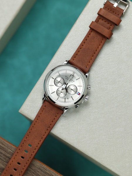 ساعة تومي هيفلينغير رجالي (ساعة + علبة فخمة)