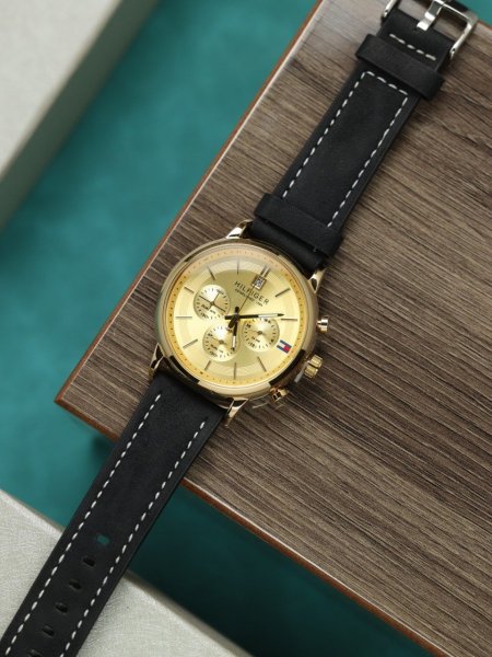 ساعة تومي هيفلينغير رجالي (ساعة + علبة فخمة)