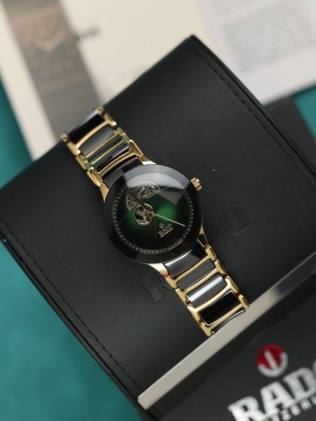 ساعة رادو رجالي نبض اوتوماتيك (ساعة + علبة فخمة)