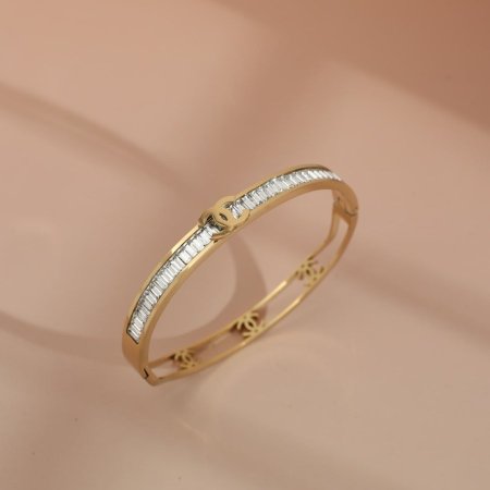 اسوارة ستاتي