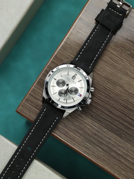 ساعة تومي هيفلينغير رجالي (ساعة + علبة فخمة)