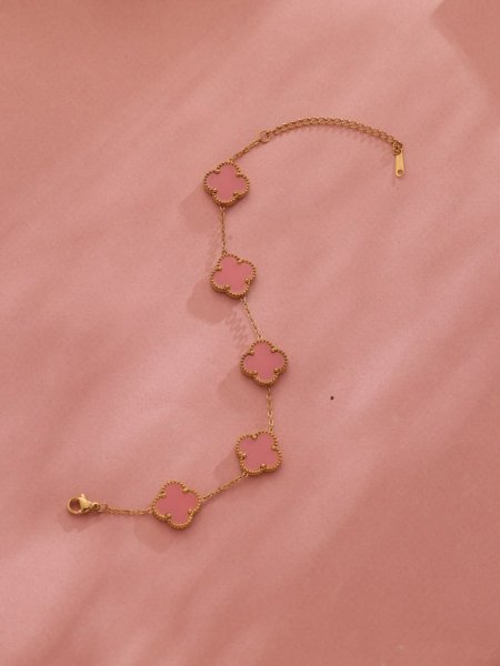 اسوارة وردة