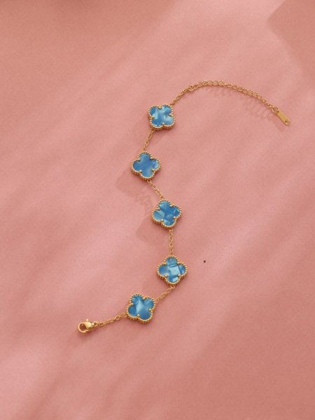 اسوارة وردة لون ثابت